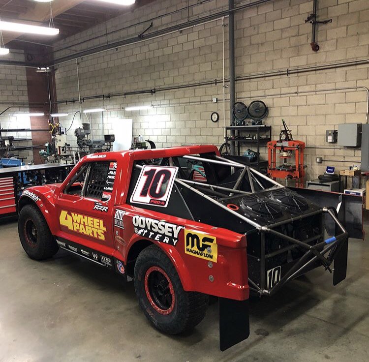 GregAdlerMotors's tweet image. We’re headed to Chandler, AZ to kickoff the season opener of @LOORRS at Wild Horse Pass Motorsports Park. It’s a new year and our #10 @4WheelParts #Pro4 is ready for battle with a fresh new look. #team4wheelparts #thisisshortcourse #offroadracing #900hp
