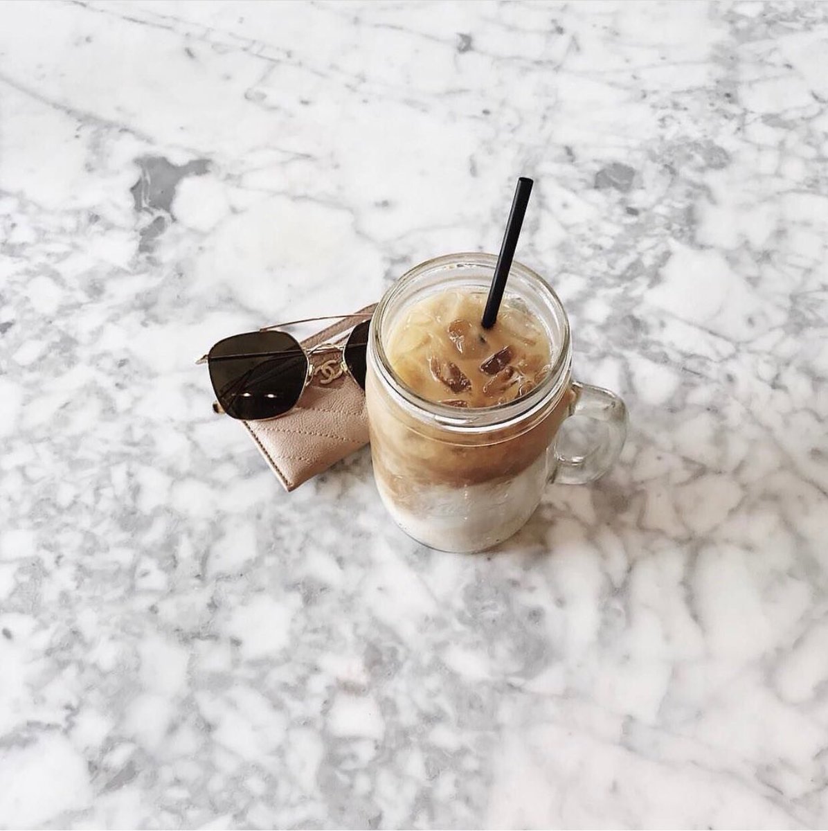 BrewlaBars's tweet photo. Calling all #coldbrew lovers 👋☕️ #BrewlaBars #popsicle #coffeeaddict #nom. RG | @alyssalenore_ https://t.co/PgGfhmxjwF