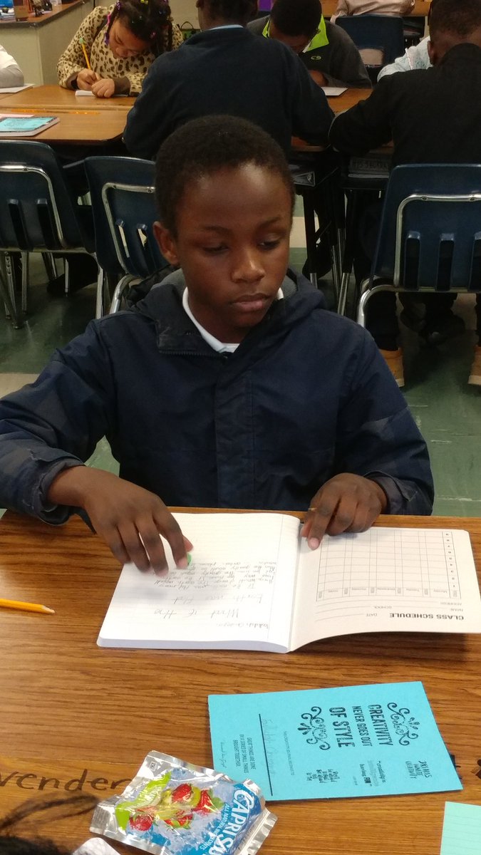CHES_TAG's tweet photo. I ❤ when teachers implement what they have learned!! - 1 day later!!!During Science students answered and wrote a response to #whatifquestions 😄 some were thinking a little too hard @PGCPSTAG #chesObj4 #chesObj2 #chesObj3 https://t.co/p51GwOytik
