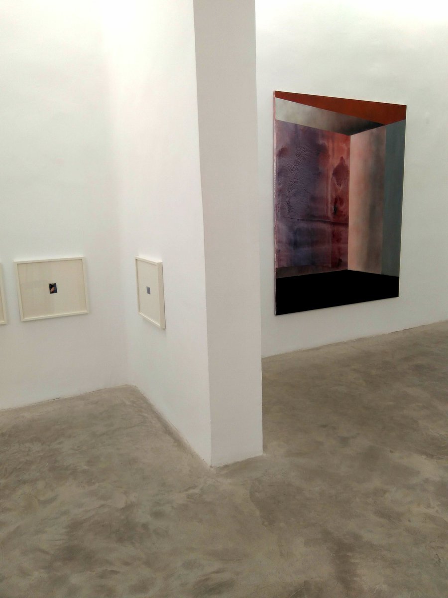 galeriasilvest3's tweet photo. Espacios y escalas en "we had the experience but missed the meaning", #exposicion #comisariada por Sérgio Fazenda Rodrigues con obra de Luísa Jacinto.

#portugueseart #luísajacinto #painting #contemporaryart #insideout #allIwant https://t.co/kev5JIDQfE