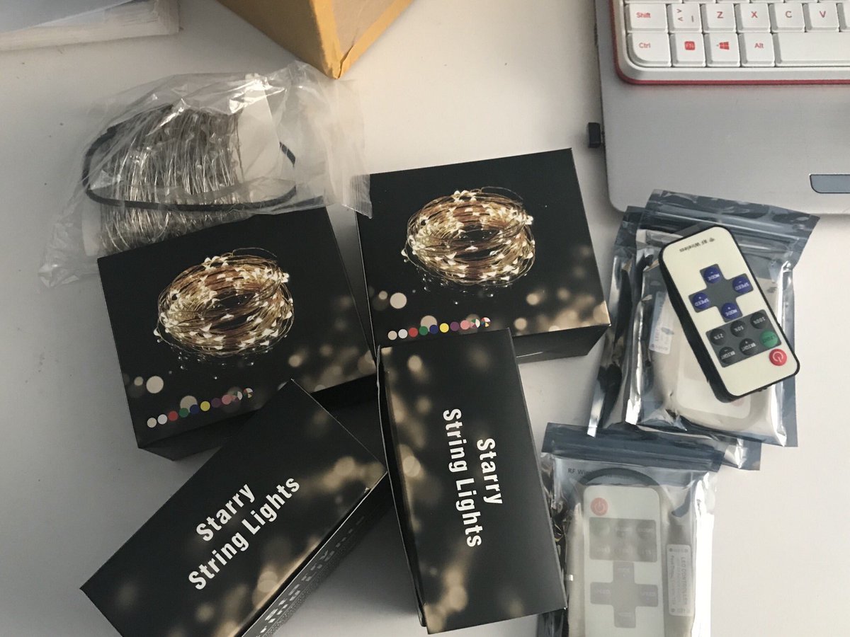 calcuku's tweet photo. Çekiliş vakti! Bilen bilir daha önce iphone7 ve instax verdim. Bu sefer de siparişimde fazladan gelen 4 tane 10metre ledi RT+takip eden 4 kişiye veriyorum. Renkleri 2. Fotoda görebilirsiniz. İyi şanslar https://t.co/W3pFVZHUxM