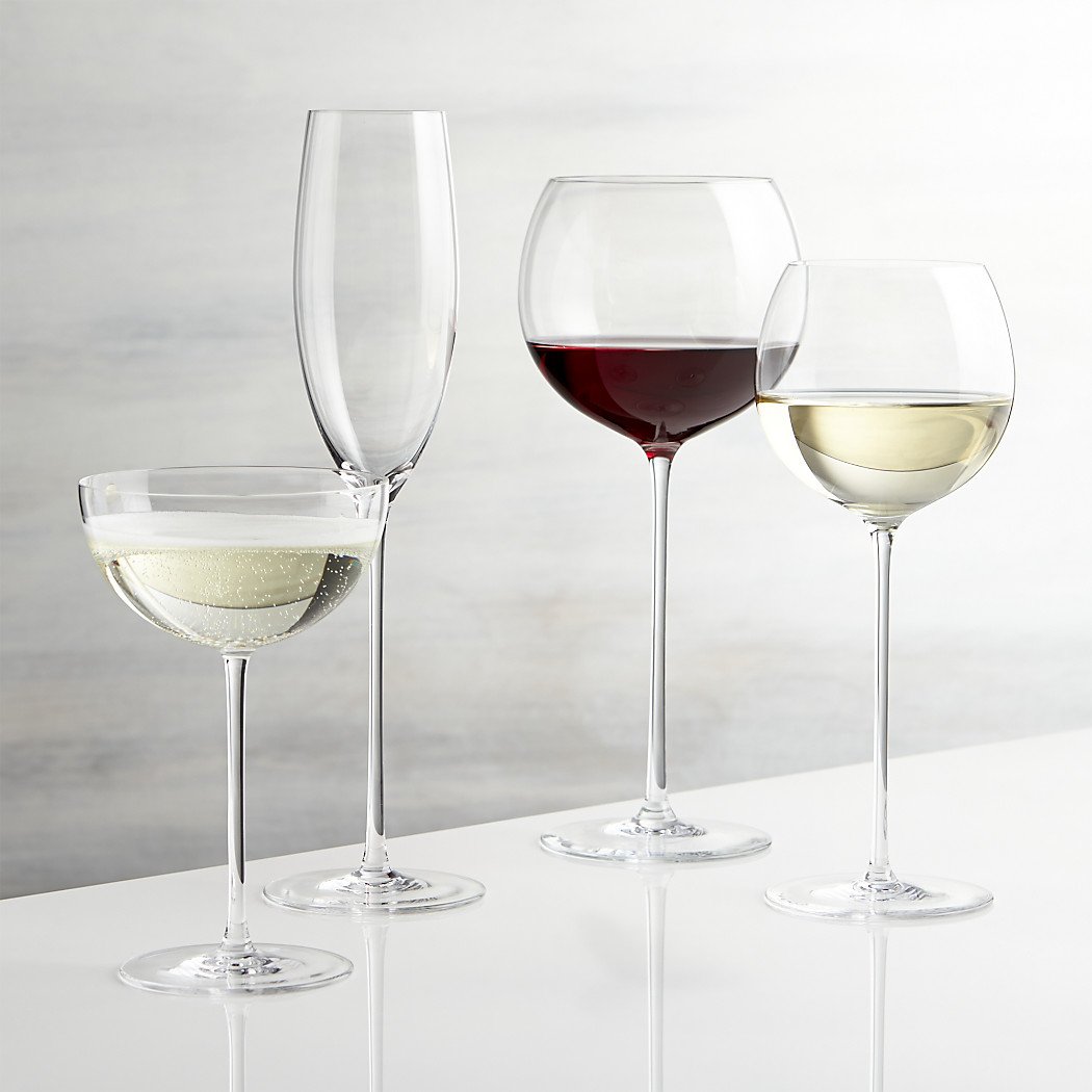 sindivanzyl's tweet image. Definitely NOT playing #ProseccoPong with my #Camille coupé glasses ... I'll provide the #Prosecco and you play ... with your own glasses ... #JustSaying