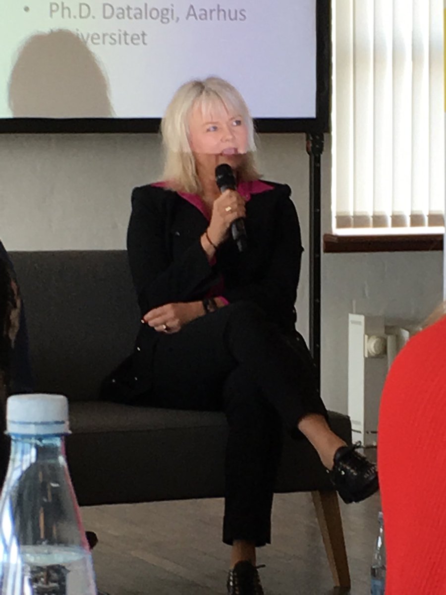 damsys's tweet image. #janeclemensen  på #welfaretech netværksmødefortæller om sin passion, der er drevet af at ændre klinisk praksis #colabodense #ouh #cimt