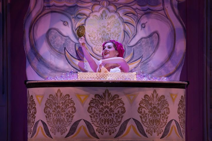 CVmusical's tweet photo. Don’t miss the show that everyone is talking about! #CVNiceWork runs until Sunday. Tickets are on sale now at https://t.co/TXIq2echqO! https://t.co/sfmXDivDVk