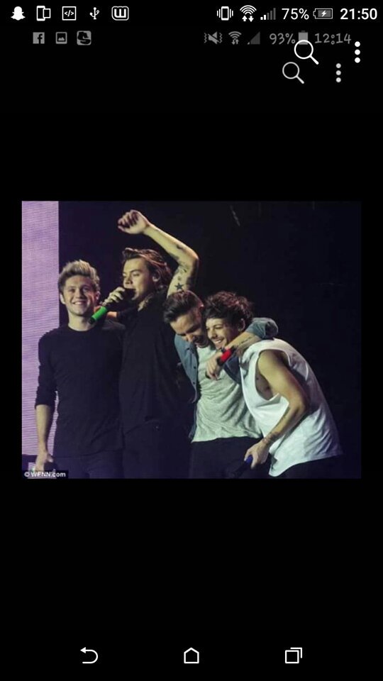 smokeylhl's tweet photo. Tęsknię za One Direction wiecie? (':
#WaitingforLT1 
#PolandNeedsLouisTour 
#LetMe 
#HelloOneDirection https://t.co/uNIJa8mqTf