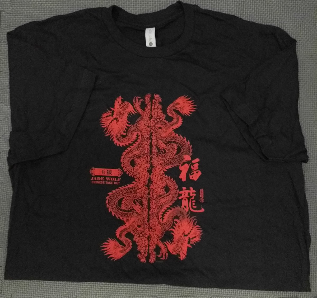 withanaccent's tweet photo. .@ShadowhuntersTV fans! We picked up this gem at #NYCC last year, and we're thinking a giveaway may be in order. Sound like a good idea? We'll get it posted in the next few days. Follow us if you want to make sure you don't miss it. #Shadowhunters #Giveaway #JadeWolf https://t.co/Q7iG5ICMzA