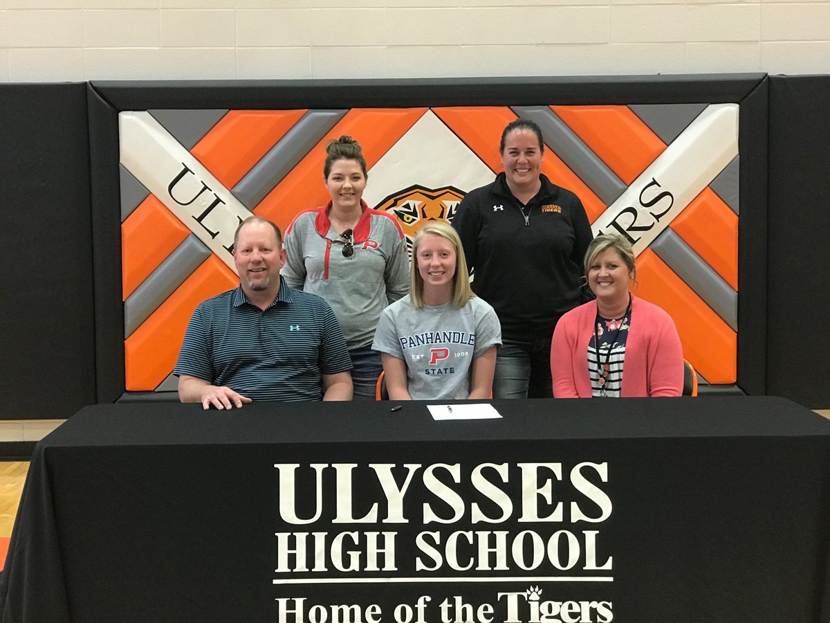 I am a day behind on this, but I couldn't be more proud of this kid for accomplishing this goal!  She worked so hard to get here and I look forward to watching her at the next level! Congratulations Kali!! OPSU🏐