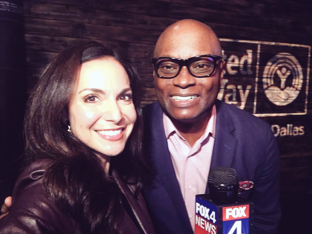 Chief David Brown in the house!!! Aka “Judge” Brown tonight at the @unitedwaydallas #oneupthepitch event. 5 local social entrepreneurs are vying for $100,000 game-changing investment! #OneUpThat #werk @fox4 at 9pm!