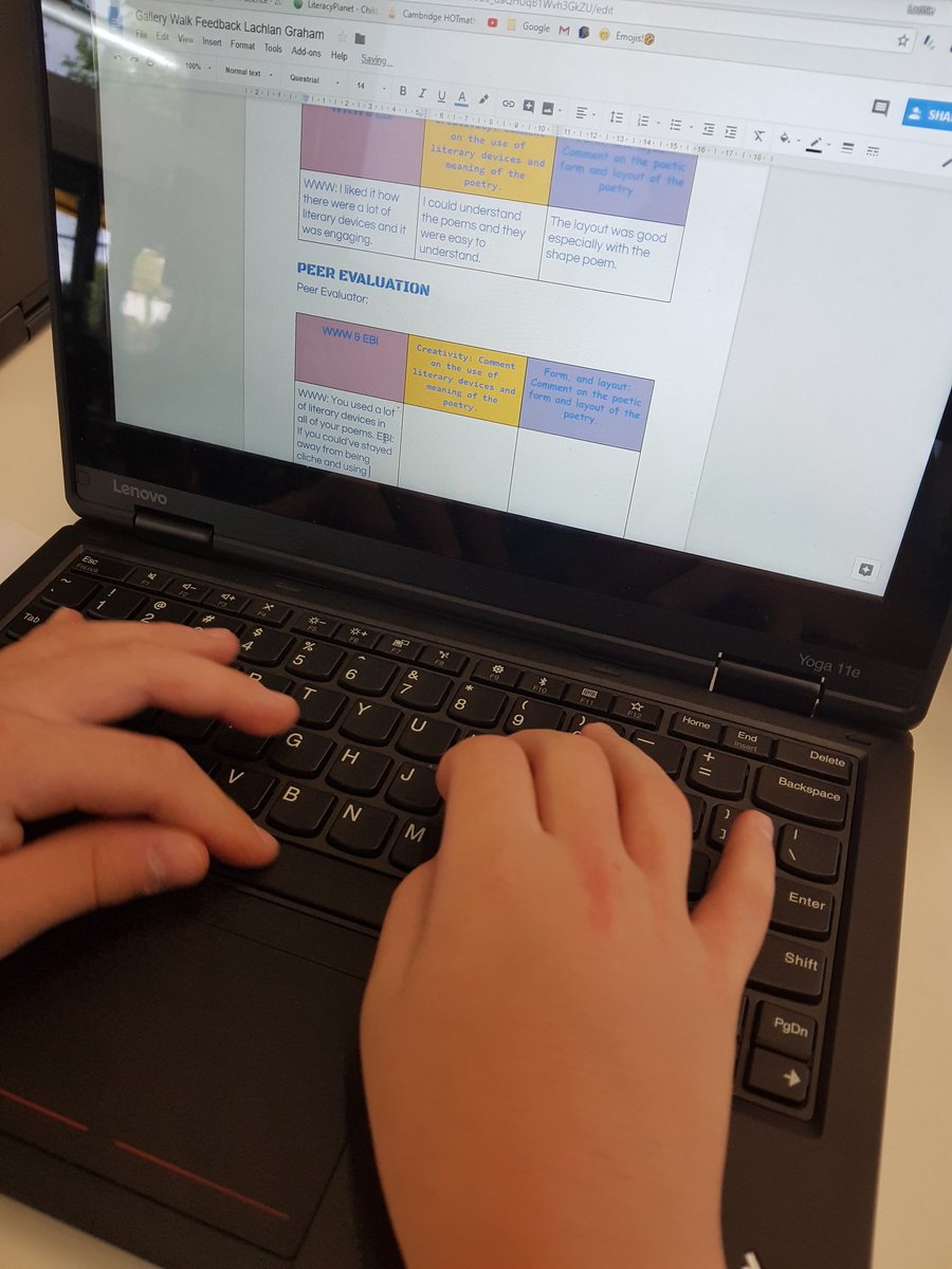 ConnecTED_MDCC's tweet photo. @MaterDeiWagga we are using a gallery walk to peer evaluate or poetry #www #ebi https://t.co/oyqq7FcDTA