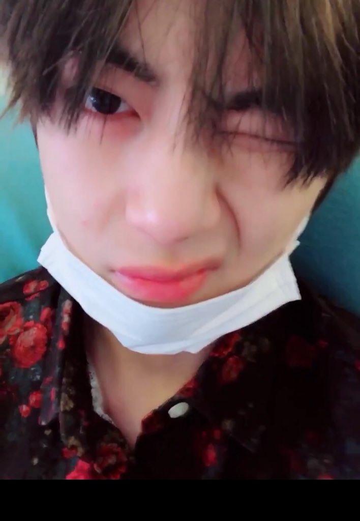 taehyungpic's tweet photo. 🐯😉💜❤️ https://t.co/OGGzF6wx22
