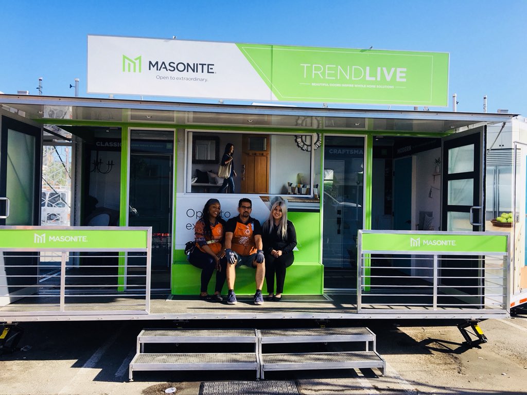 Jmtorres_MAS's tweet photo. Thank you to store #6616 for all the support! And a special thanks to D30 department supervisor, Shay, for making this a smooth and successful event for us. @6616Sunset @MasoniteDoors https://t.co/EwISkQ98mn