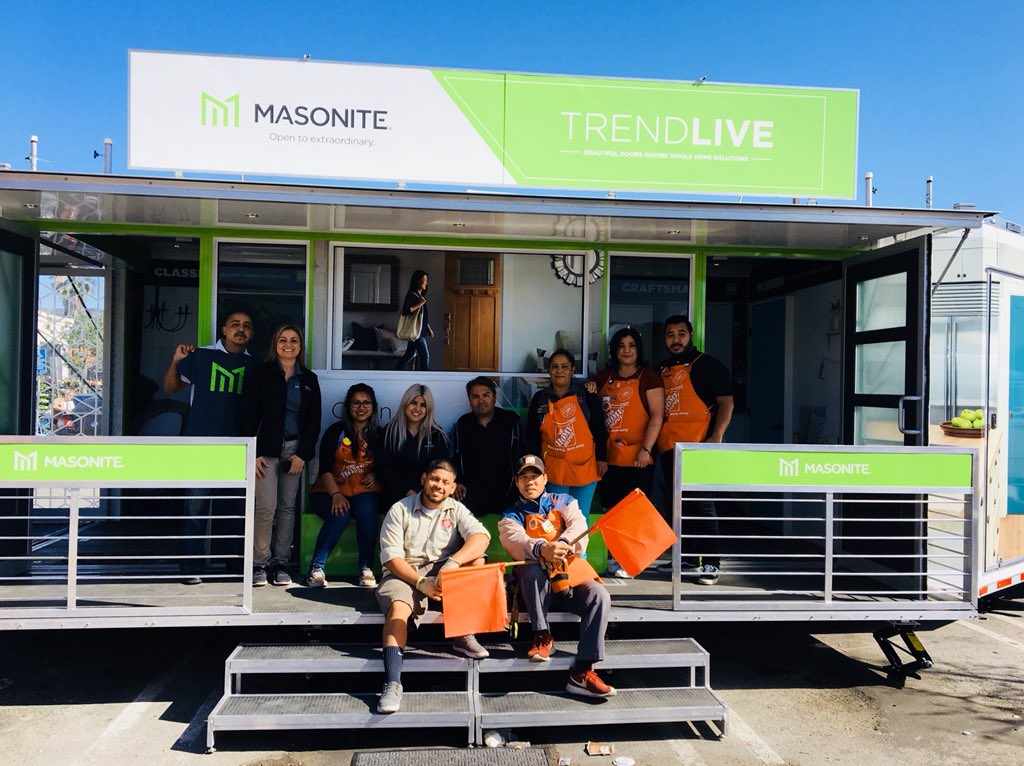 Jmtorres_MAS's tweet photo. Thank you to store #6616 for all the support! And a special thanks to D30 department supervisor, Shay, for making this a smooth and successful event for us. @6616Sunset @MasoniteDoors https://t.co/EwISkQ98mn