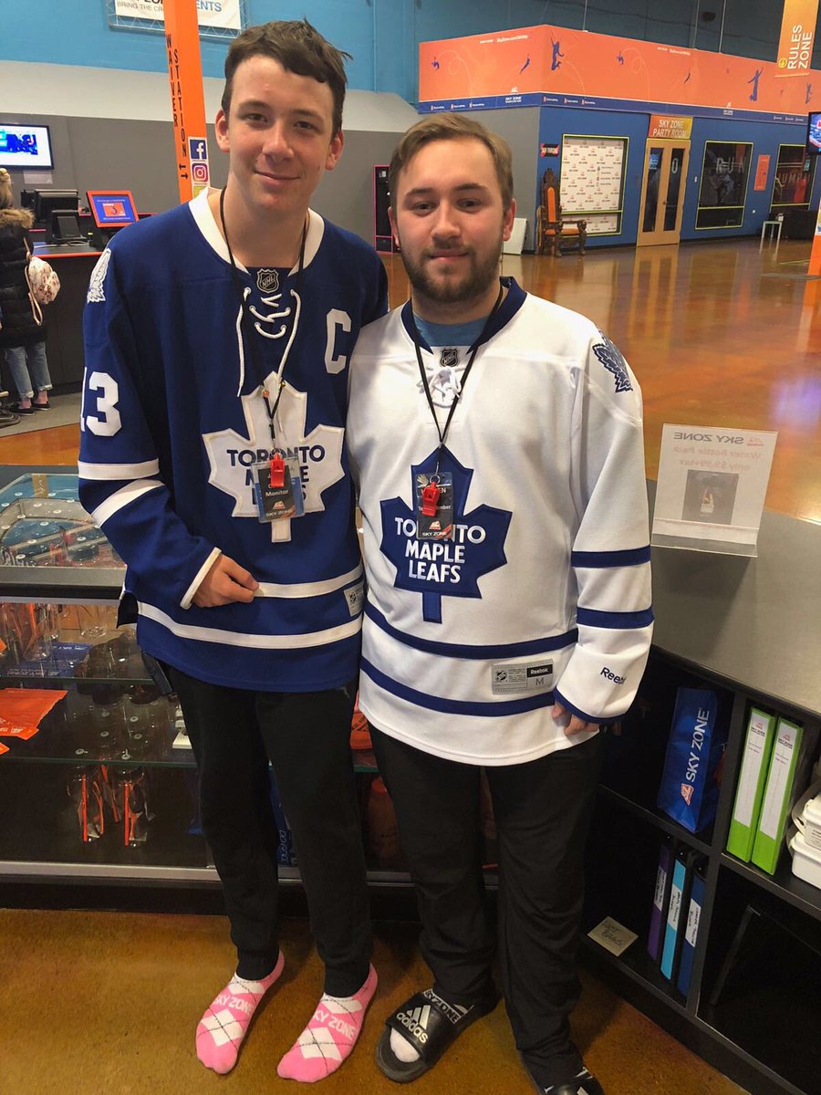 SkyZoneWhitby's tweet photo. Honouring the Humboldt Broncos. Jump with us this weekend in your jersey and we will donate $2 on your behalf (and each person who jumps in their jersey). #jerseysforhumboldt #humboldtstrong #jerseyday

https://t.co/mLmVVXnx2Q https://t.co/dWLZV67qEV