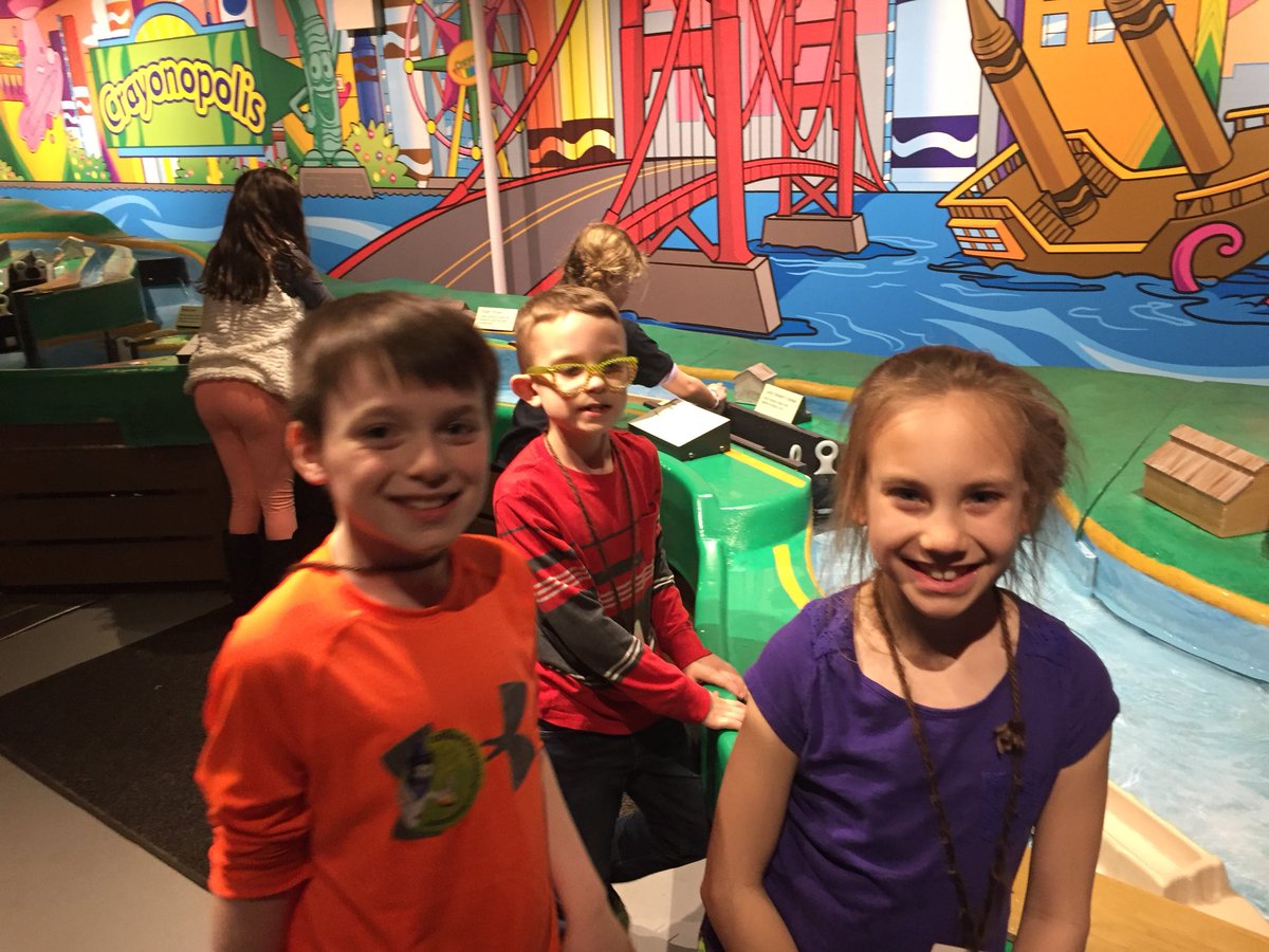 Mrs_Misera's tweet photo. What a CREATIVE day at the Crayola Factory!🖍#sharksswimtogether https://t.co/WjybsMti58
