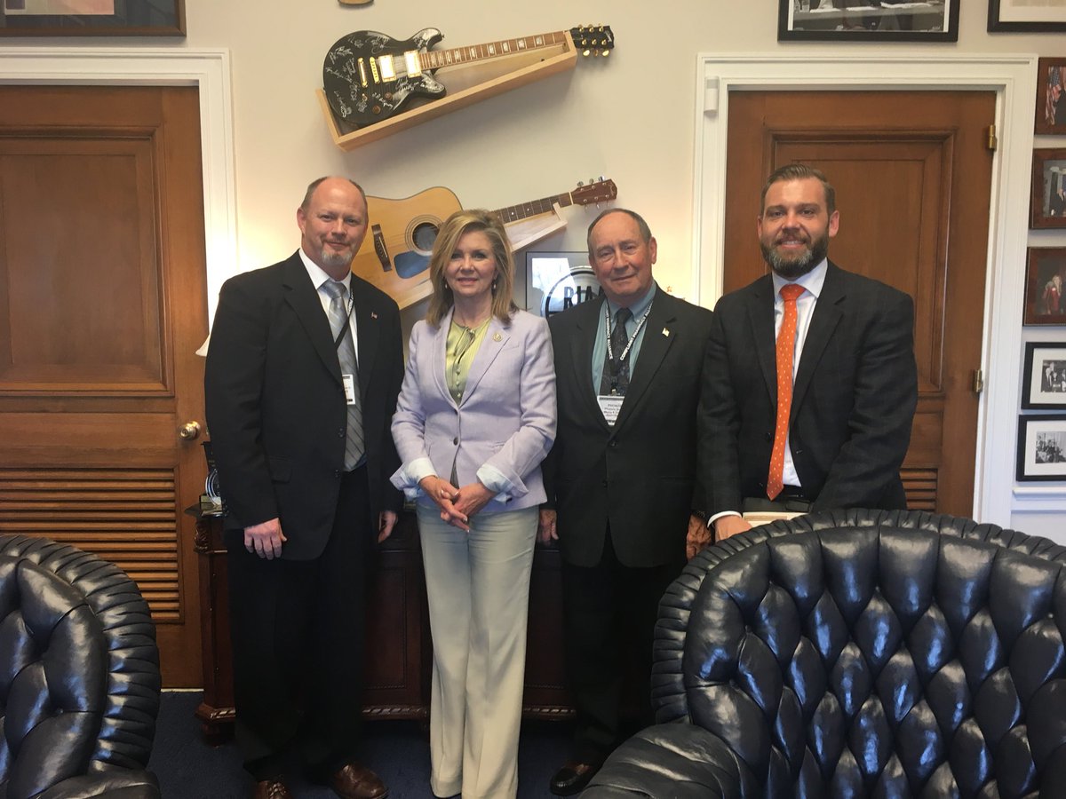 TNPharmacists's tweet photo. Thanks to Congressman @MarshaBlackburn for supporting pharmacist-provided patient care and advocating for inclusion of #HR592 in @HouseCommerce committee efforts to address opioid reform! #2018PharmacySummit @Commpharmacy @pharmacists @ASHPOfficial @NACDS @ASCPharm @AACPharmacy https://t.co/FSiXtU3Cc4