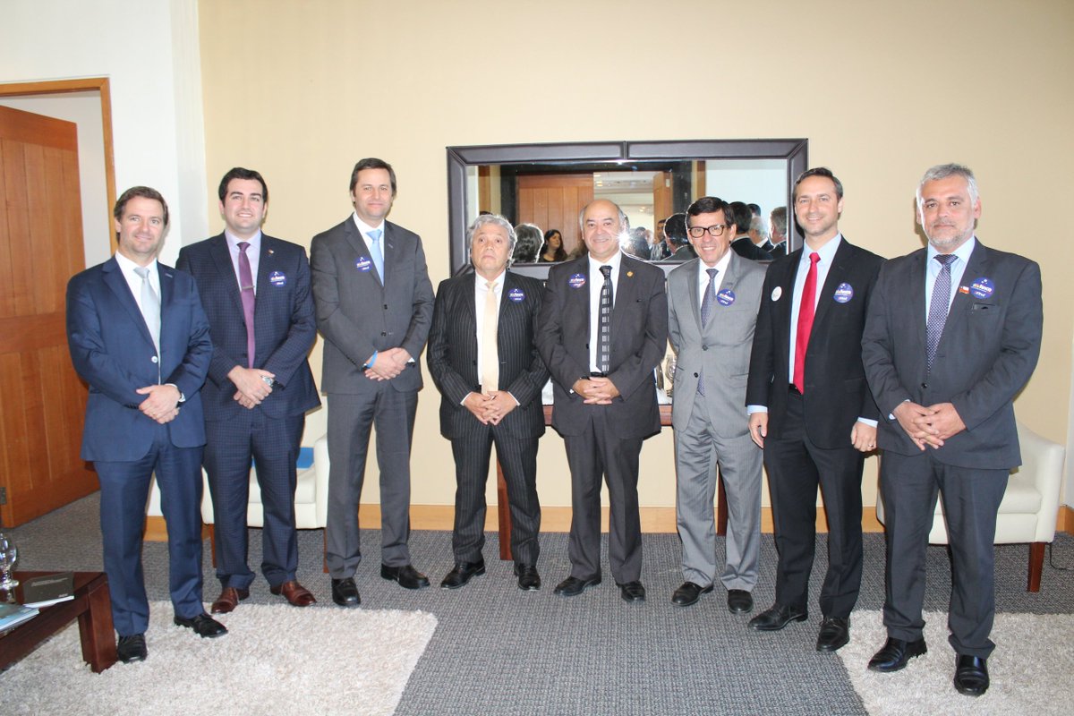 BiobioBBNN's tweet photo. Junto a diversas autoridades, nuestro SEREMI @BBNNBiobio @JamesDArgo participó en la inauguración de la décimo sexta versión de la Feria Inmobiliaria más grande del Gran Concepción: #Finco2018. #ChileLoHacemosTodos #Biobio #Concepcion https://t.co/oigl9IP8An