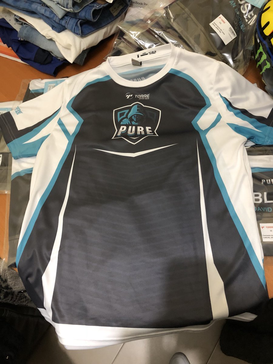 wepureGamers's tweet photo. ¿Te gustaria tener la tuya totalmente personalizada? 

No dudes en contactarnos! 💪

#pureFamily #pureGamers https://t.co/HIz2Aclb5O