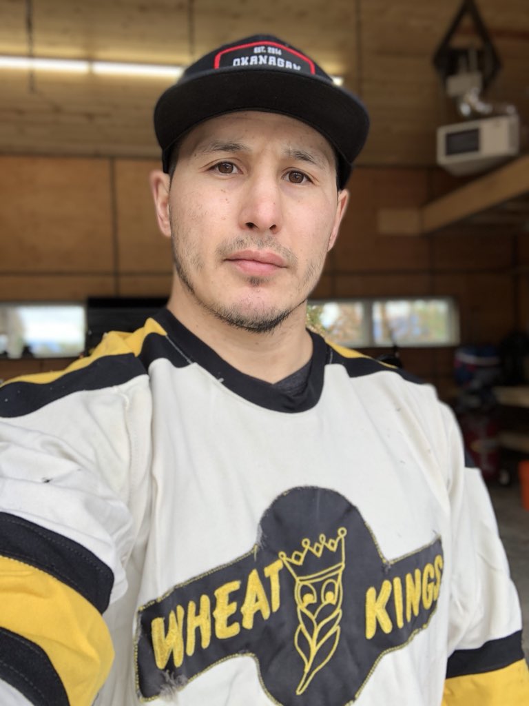 Jtootoo22's tweet photo. In support of the Humboldt victims,survivors,families and First responders on jersey day. #humboldtstrongjerseyday #HumboldtBronco https://t.co/0B7xvq1Gyr