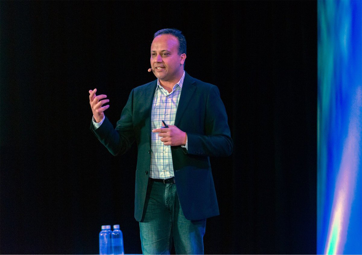 qubole's tweet image. @SumitGup shares fascinating applications of #AI, #MachineLearning, and #DeepLearning at #DataPlatforms2018