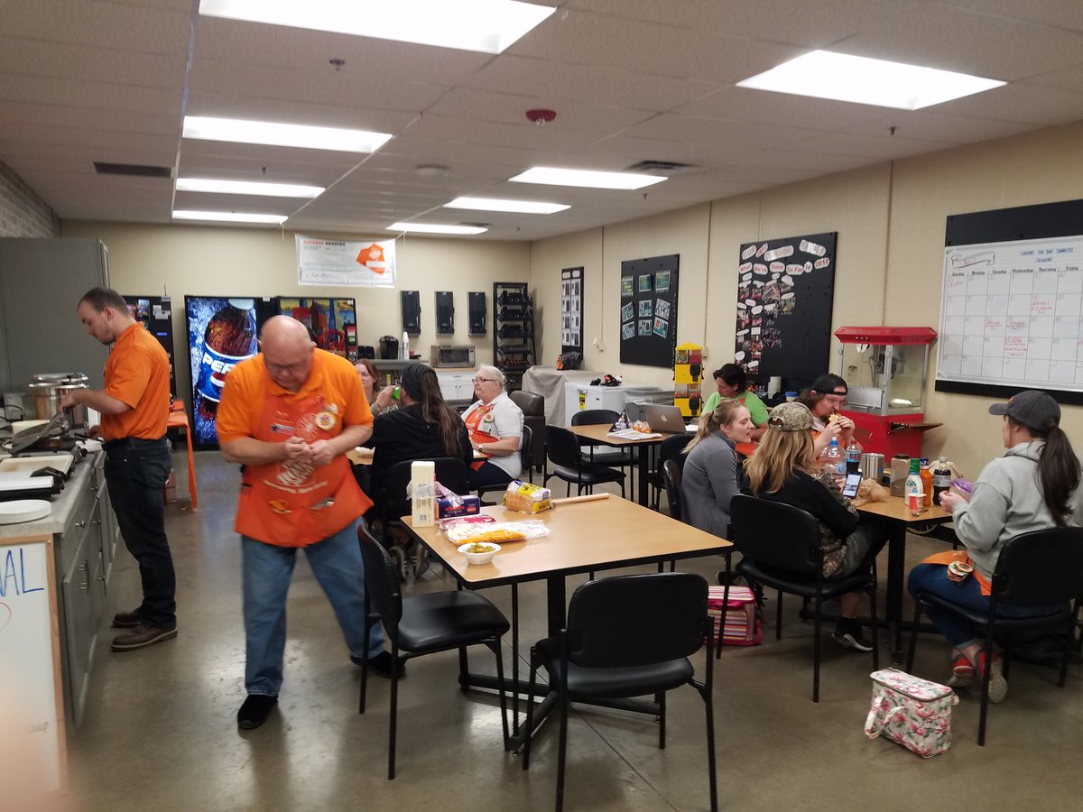 3867 celebrating National Grilled Cheese Day.  Thank to our Employee Committee for all their hard work! <a href="/SamConley8/">Sam Conley</a> <a href="/BurkhardtJim/">Jim Burkhardt</a> <a href="/jcmiller0770/">Jason Miller</a> @HillardBob <a href="/HD3867/">Springfield Home Dep</a> @GardnerD314CBUS