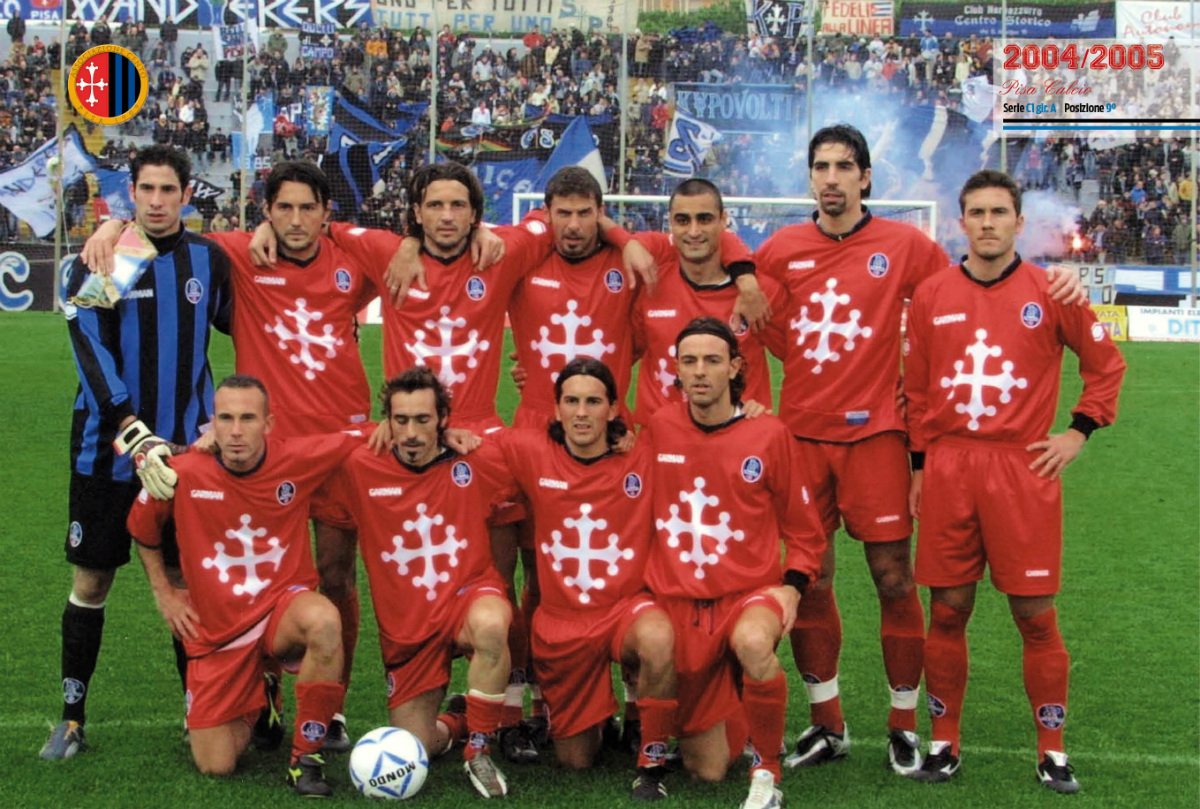 centopisa's tweet photo. #ERAOGGI: 12 Aprile 1970
Compie 49 anni Filippo #MASOLINI, centrocampista di costruzione, arriva a Gen 2004 proveniente dal #TORINO in un @PisaSC proiettato verso i playoff, poi mancati di un soffio. Rimane in rosa fino a Gen 2005 per poi lasciare il neroazzurro con 18 presenze! https://t.co/XOZlcs07bJ
