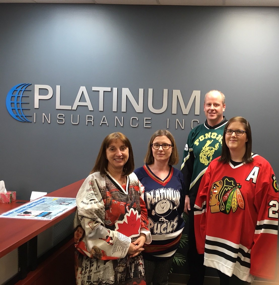 PlatinumInsur's tweet photo. Staff at our offices in Red Deer and Airdrie are wearing #JerseysforHumboldt #HumboldtStrong https://t.co/fVVn6NoC0b