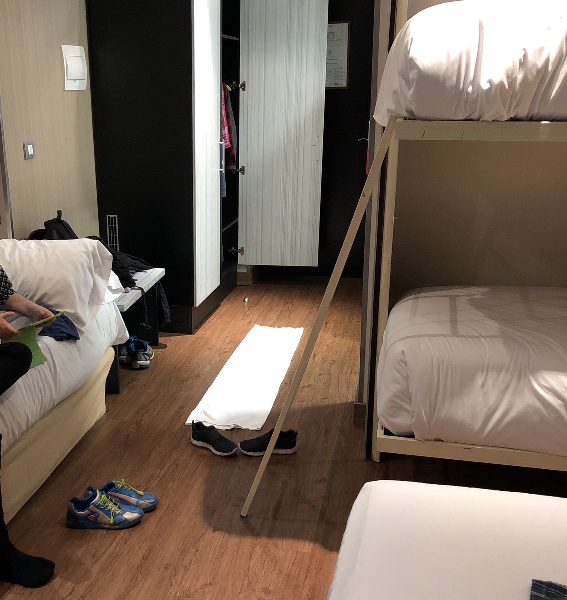 ReallyYummy's tweet photo. Away for a few days, family of five in a hotel room. Managed to find a little corner for my three days of @yogawithadriene ❤️ https://t.co/3GVU9RJr2V