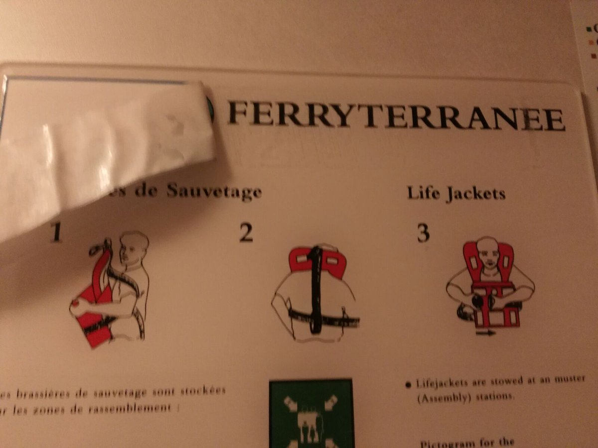 lauritasiamesam's tweet photo. #EstafaRhapsody cuando pagas un crucero que parece ''de lujo'' y parece la olla de la feria por que es un FERRY. LADRONES @halconviajes https://t.co/j75Bh1THeM