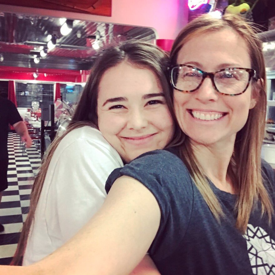 AZFilmOffice's tweet photo. This week’s edition of #FilmedInAZ is #AJuneAttempt. The crew from @RoseColorVideo took advantage of the great 50s vibe at @ChasesDinerAZ for their fun short, which is now in post-production. @rosecoloredpro #GoFilmAZ https://t.co/e9bIR4wxxf