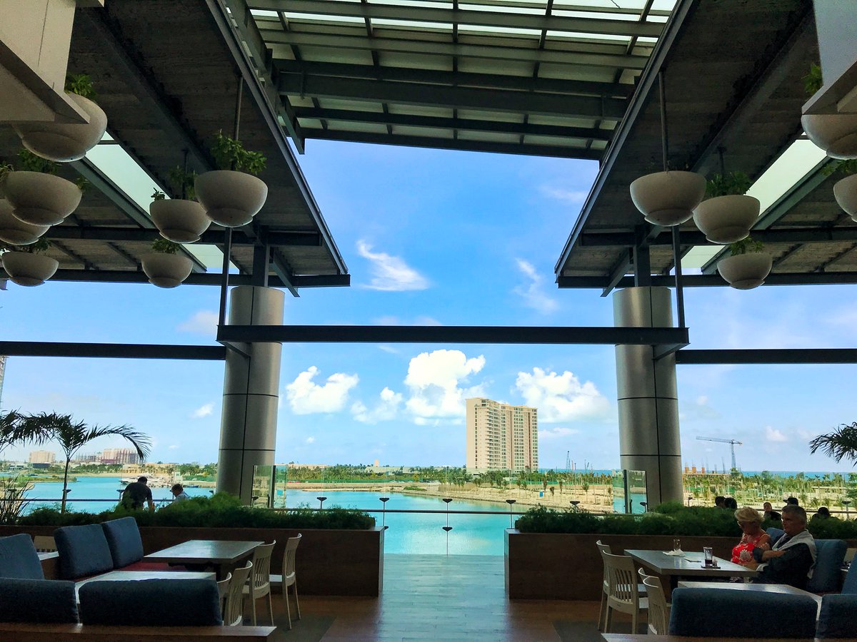 dgcancun's tweet photo. ¡Una excelente vista para disfrutar de deliciosos platillos #gourmet!  #Cancun #PuertoCancun #Mood #DistritoGourmet https://t.co/VR4zuwKLVf