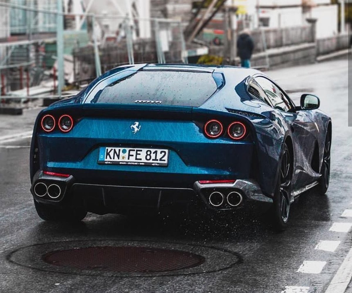 Blue #Ferrari #812SuperFast
#TheSupercarSquad