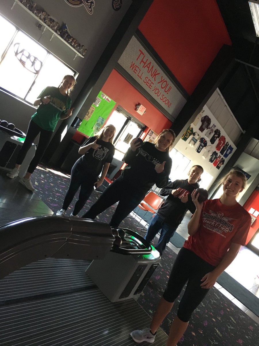 ONSpartanPRIDE's tweet photo. We had fun at team bonding yesterday thanks to @BadgerSP and thank you so much Pat Van Abel for enhancing our knowledge about leadership! https://t.co/DNhRmdepAa