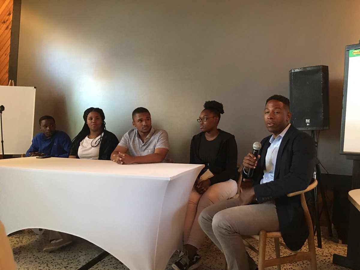 GlobalDignity's tweet photo. Learning from 4 incredible young activists at the Global Dignity meeting @Dreamdefenders @KaiStoneKoerber #enoughisenough #NorthwesternWalkout https://t.co/PoEU5YaWqD