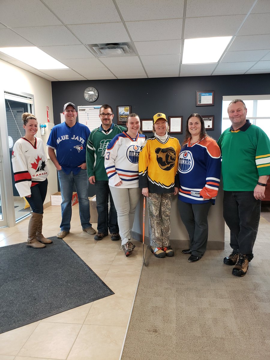 Vertex_Group's tweet photo. We are all one team, and we all stand with Humboldt. @Vertex_Group employees wore their Jerseys today to show our support for the Humboldt Community. #JerseysForHumboldt #HumboldtStrong #PrayersForHumboldt https://t.co/23FIfUaIUm