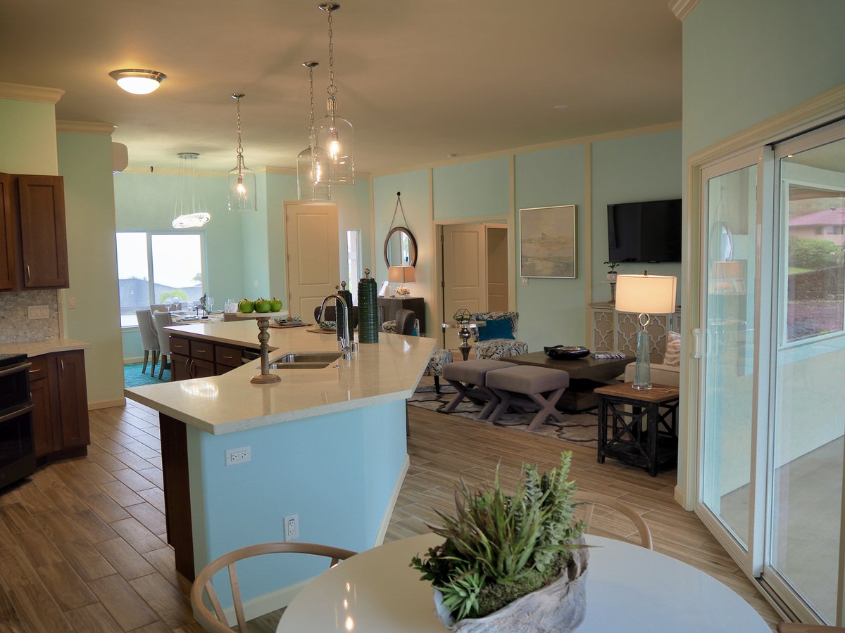 corcoranpacific's tweet image. Stop by Makai Vistas to take a tour of our beautiful demo home and new community! We&apos;re now open 7 days a week from 10am-3pm. More details here: goo.gl/hcexak

#MakaiVistas #EliteProjects #elitepacificproperties #newdevelopment #newhomes #MakaiVistasatWaikoloa #Waikoloa