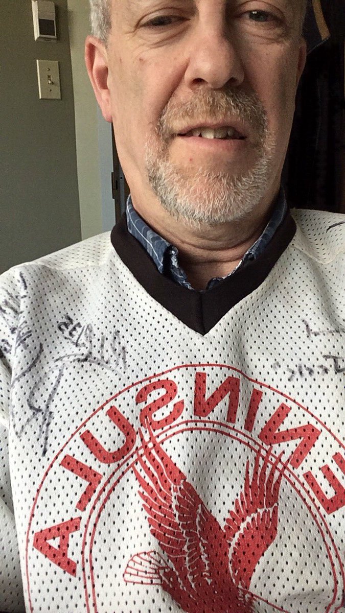 CamosunET's tweet photo. #humboldtstong with a little help from Jamie Benn autographed Peninsula Eagles sweater. https://t.co/FD4cm5a3hV