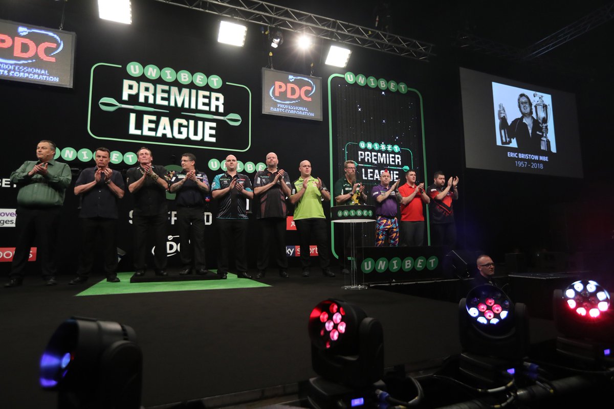 SkySportsDarts's tweet photo. 🙌LEGEND REMEMBERED🙌 @SheffieldArena @OfficialPDC @SkySportsDartsand darts fans remember the life and times of Eric Bristow MBE ahead of PL darts on Thursday night 
https://t.co/qGItwvsmMW https://t.co/2jGV1TYEk6