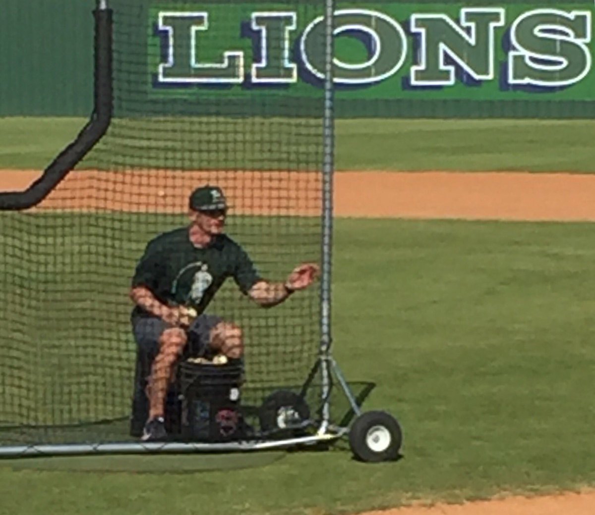 BryanHoctor's tweet image. Love seeing @ReedyBaseball players and coaches in @BaseballKeepers gear.