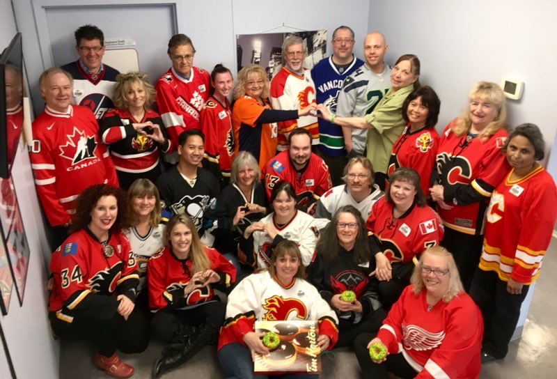 NetTechSol's tweet photo. @CheckerYYC @checkercabs in support of the @HumboldtBroncos #HumboldtStrong https://t.co/zS2KQAR4KX