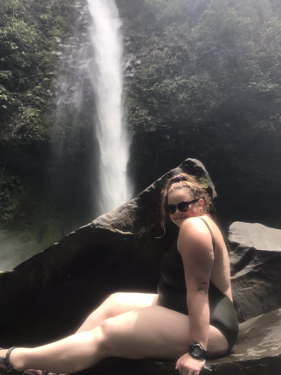 SydCahoon's tweet image. I am beautiful despite societal standards 💁🏼‍♀️ #FineWomenThatAreFat