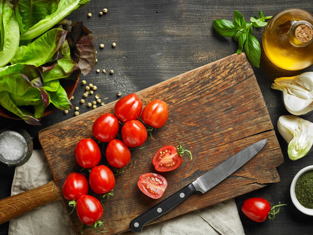 SliceofSauce's tweet photo. All natural ingredients. Non-GMO. Gluten Free. Clean Label. Game-changing flavor. Just 5 quick Slice of Sauceβ’ facts for your Thursday eveningπ#almostfriday #weekendvibes #thursdayslice #abetterwaytosauce https://t.co/kxL2rlNaz4