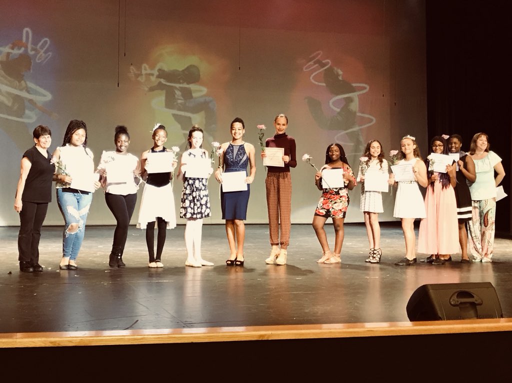 Say hello to our first ever inductees into the National Honor Society of Dance Arts! It’s a landmark night &amp; we are so proud! <a href="/ParkwaySOTA/">Parkway School Of The Arts</a> @ChristCWalker @RobertwRuncie @ParkwayCAVS @magnetprograms @Parkway_CITY