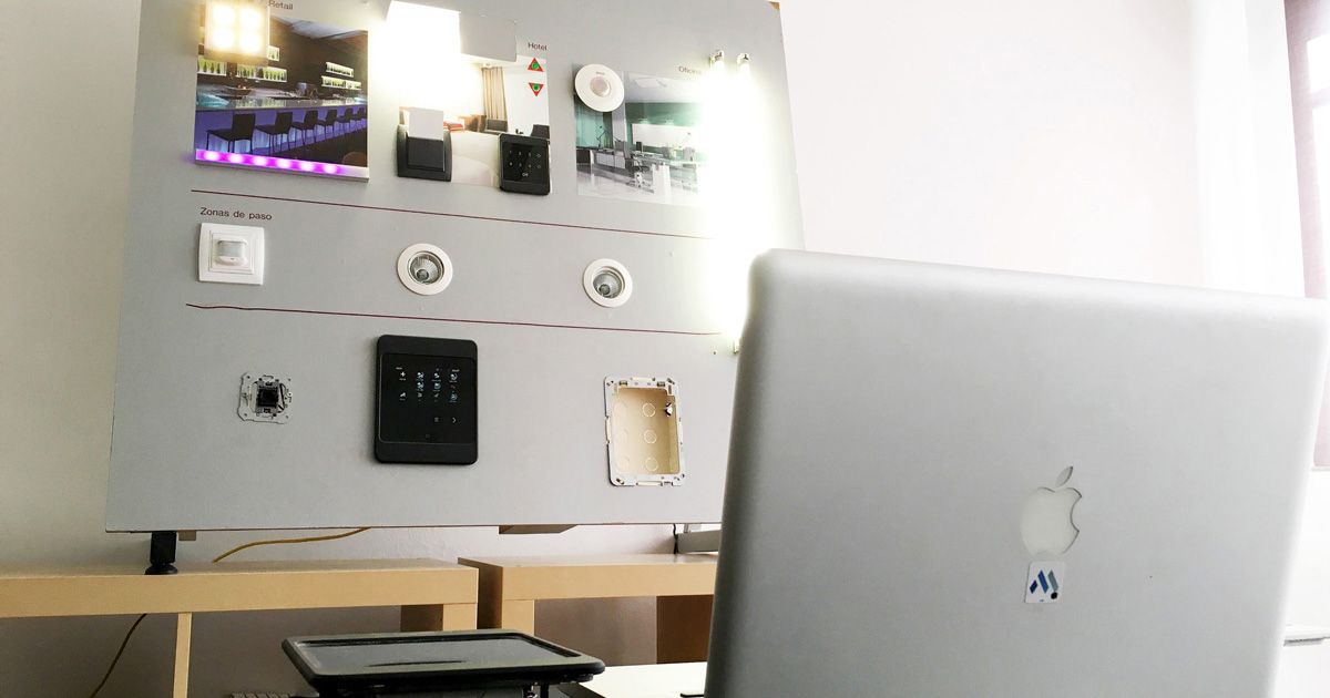 rebelandconnect's tweet image. How We Made #RemoteDevelopment Work With Physical Devices @PablosProject @mobilejazzcom @TeamViewer #productengineering #development #tech #remotework #remoteteams #fow buff.ly/2v8FYfz