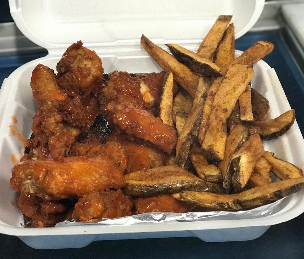 gourmet_stops's tweet photo. #johnsonsbbqfoodtruck will be serving #yummy #dinner #tonight at Playa Pacifica Apartments -> https://t.co/7fsIu8y5KB Dinner time 5-9pm! #laeats #labites #lafood #lafoodie #lafoodtrucks #foodtrucks #eattonight #playadelrey #streetfood #bbq https://t.co/B2MlhiMwZ0