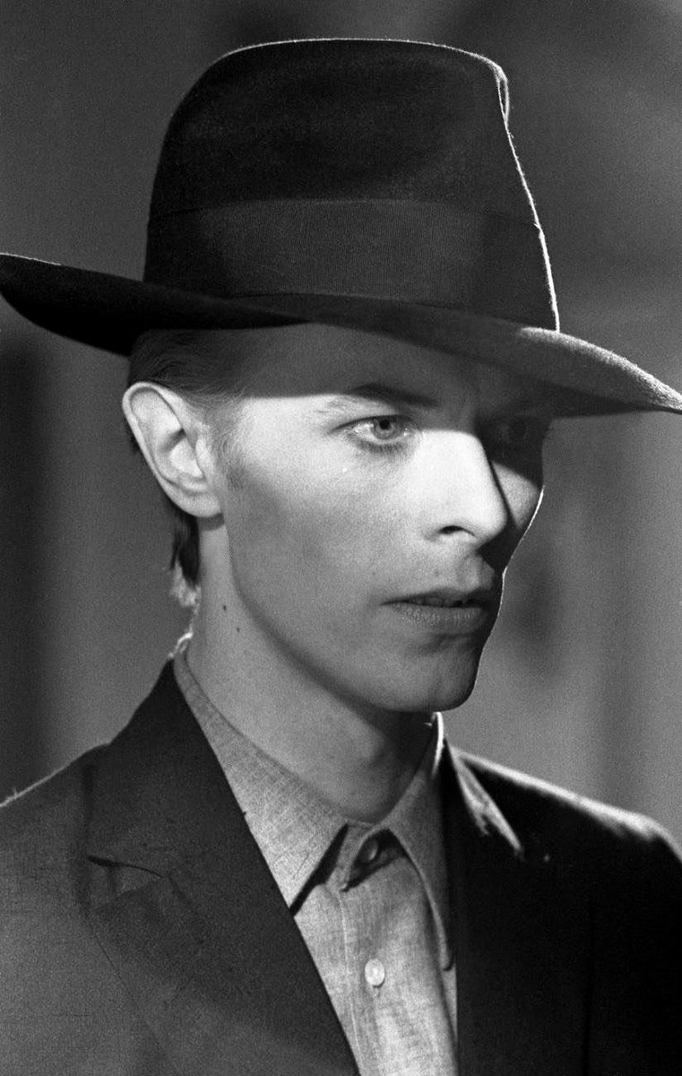 توییتر \\ David Bowie News در توییتر 