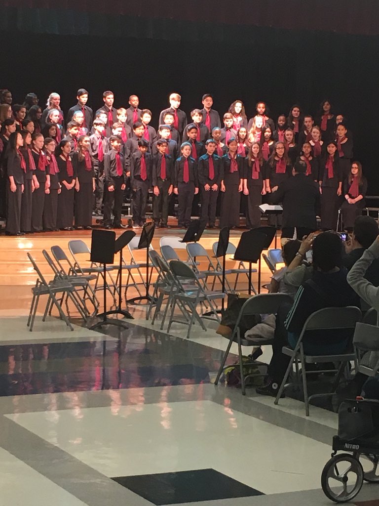 First annual Hoover Hearts the Arts night!