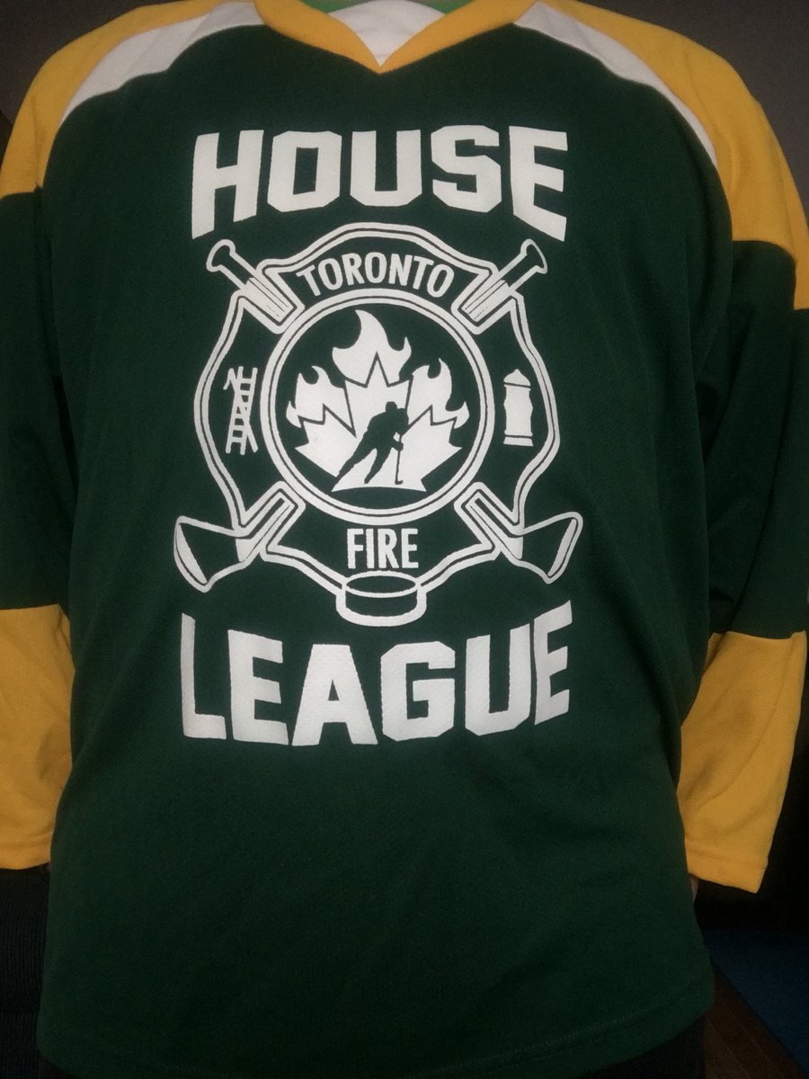 Bobbystats's tweet photo. Team Greenwood, supporting Humboldt Broncos colours, and the entire Toronto Fire House League supports #humboldstrong https://t.co/2sQGReV7Rb