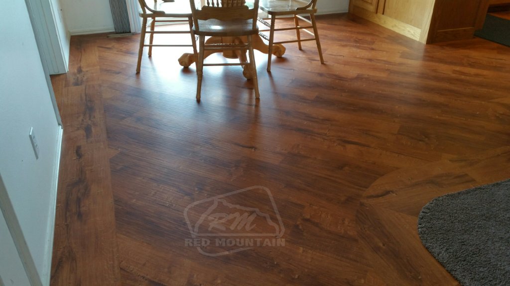 karndeanfitter's tweet photo. Great look! @KarndeanFloors LLP97 Winchester #designflooring #designlvt #lvtflooring #DesignFlooringIsOurPassion #kitchendesign #karndean #lvt https://t.co/tWKvY0CKj8