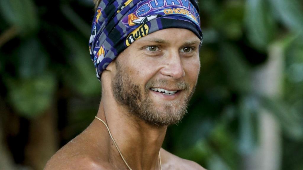 etnow's tweet photo. .@survivorcbs castaway Chris Noble isn't done rapping. https://t.co/GVMEQmbl6J https://t.co/3b4cwwfs5x