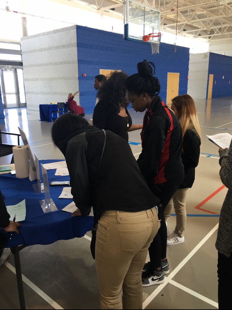 enet45's tweet photo. Carver High School's Spring Career Fair and Job Expo was a great success for our students! Thanks to all 40 vendors for their contribution!  #RAMteam #focusedforward https://t.co/RJ4GCJxWE5